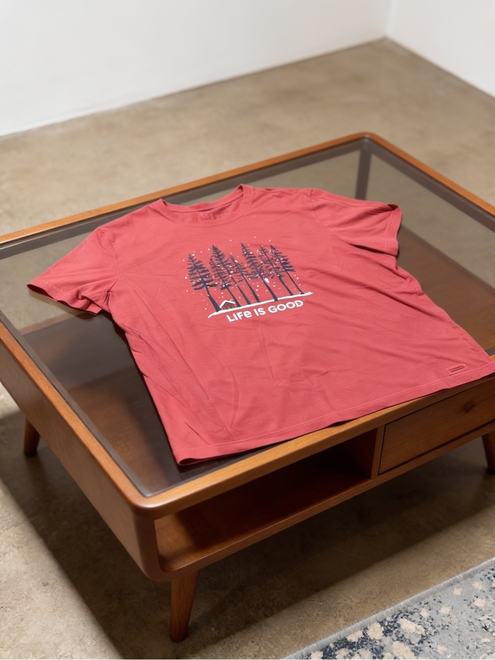 Life Is Good Coral Red Men’s Graphic Short Sleeve Tee